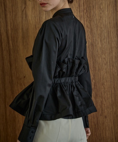 ERADIE(エラディエ)の「Raffle Peplum Top ラッフルペプラムTOP(シャツ/ブラウス・レディース・ストライプ/ホワイト/ブラック・FREE)」の18枚目の写真