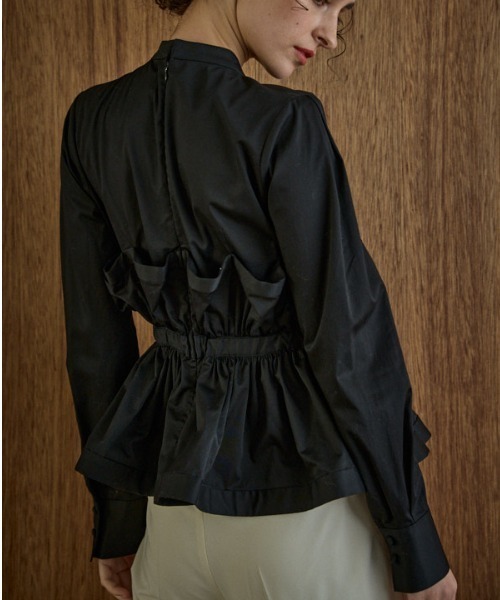ERADIE(エラディエ)の「Raffle Peplum Top ラッフルペプラムTOP(シャツ/ブラウス・レディース・ストライプ/ホワイト/ブラック・FREE)」の12枚目の写真