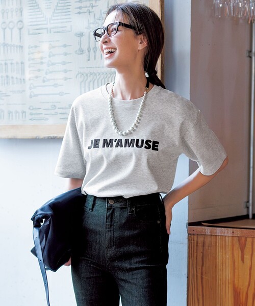 UNFILO（アンフィーロ）の「BEAUTY FORM-Tコットン ロゴ半袖T（Tシャツ/カットソー・レディース・ベージュ系1/ホワイト系1/ネイビー系1/グレー系1/ライトグレー系1/ピンク系1/ダークブラウン系1/ピンク系2/ホワイト系2/グレー系3・LARGE/MEDIUM/SMALL）」の3枚目の写真