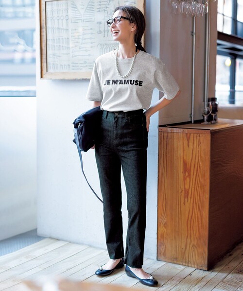 UNFILO（アンフィーロ）の「BEAUTY FORM-Tコットン ロゴ半袖T（Tシャツ/カットソー・レディース・ベージュ系1/ホワイト系1/ネイビー系1/グレー系1/ライトグレー系1/ピンク系1/ダークブラウン系1/ピンク系2/ホワイト系2/グレー系3・LARGE/MEDIUM/SMALL）」の14枚目の写真