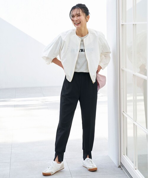 UNFILO（アンフィーロ）の「BEAUTY FORM-Tコットン ロゴ半袖T（Tシャツ/カットソー・レディース・ベージュ系1/ホワイト系1/ネイビー系1/グレー系1/ライトグレー系1/ピンク系1/ダークブラウン系1/ピンク系2/ホワイト系2/グレー系3・LARGE/MEDIUM/SMALL）」の19枚目の写真