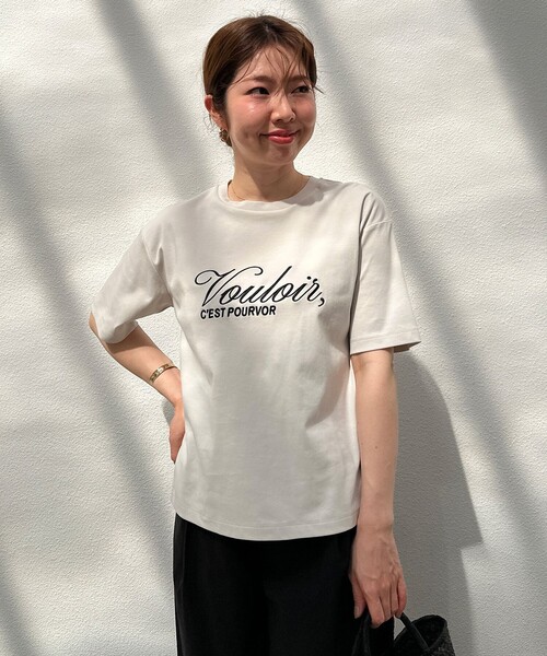 UNFILO(アンフィーロ)の「BEAUTY FORM-Tコットン ロゴ半袖T(Tシャツ/カットソー・レディース・ベージュ系1/ホワイト系1/ネイビー系1/グレー系1/ライトグレー系1/ピンク系1/ダークブラウン系1/ピンク系2/ホワイト系2/グレー系3・LARGE/MEDIUM/SMALL)」の14枚目の写真