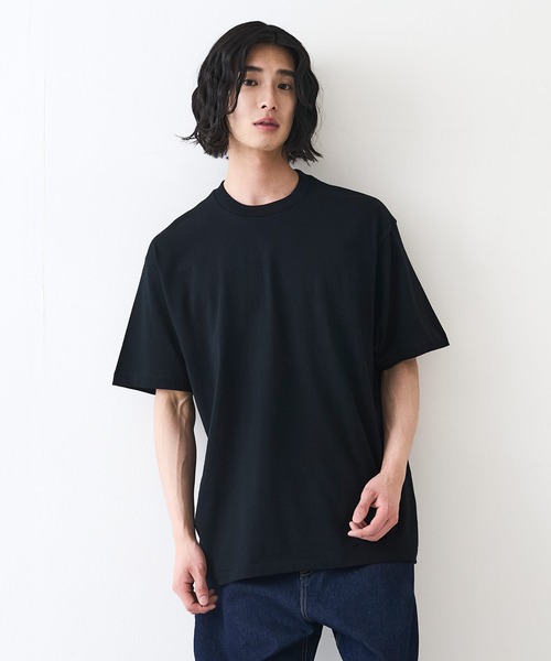HANES(ヘインズ)の「【HANES/ヘインズ】【7.0oz 究極の先染め黒】KURO クルーネックT ビッグシルエット キングサイズ 丸胴・タグレス(Tシャツ/カットソー・メンズ・ブラック・XX-LARGE)」の1枚目の写真