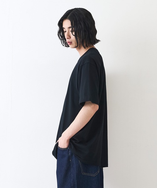HANES(ヘインズ)の「【HANES/ヘインズ】【7.0oz 究極の先染め黒】KURO クルーネックT ビッグシルエット キングサイズ 丸胴・タグレス(Tシャツ/カットソー・メンズ・ブラック・XX-LARGE)」の8枚目の写真