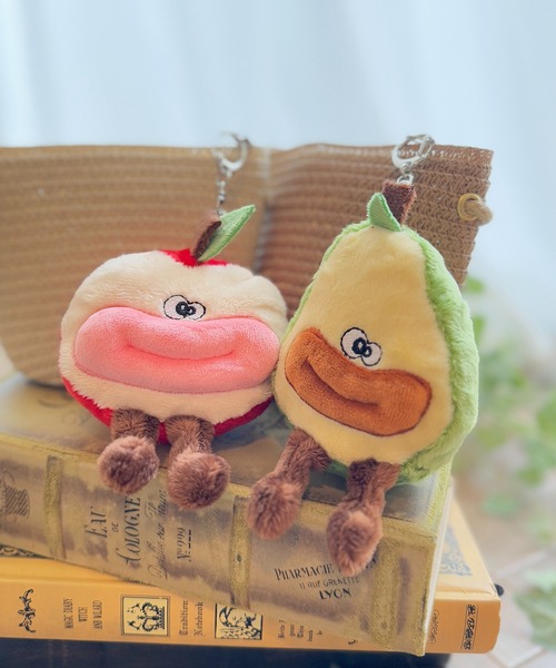 セール】3B43 フルーツ 野菜 ぬいぐるみ 唇マスコットキーホルダー