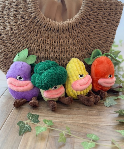 セール】3B43 フルーツ 野菜 ぬいぐるみ 唇マスコットキーホルダー