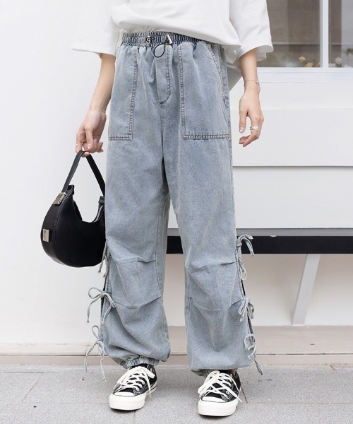Doux Belle（ドゥーベル）の「サイドリボンバギーデニムパンツ（デニムパンツ・レディース・グレー/ライトブルー・MEDIUM）」の17枚目の写真