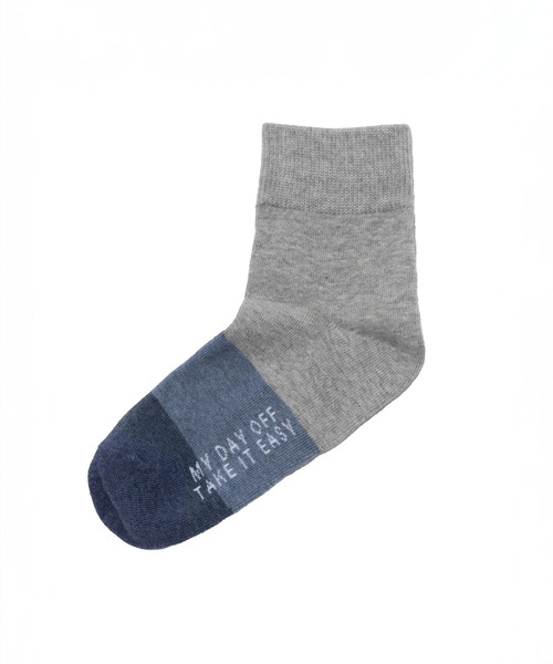 NAVY（ネイビー）の「NAVY クォーター丈 グラデメッシュソックス 23-25cm（ソックス/靴下・レディース・グリーン/グレー系/アイボリー系・FREE）」の5枚目の写真