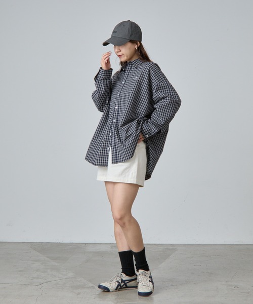 COLONY 2139（コロニートゥーワンスリーナイン）の「ワンポイント刺繍チェックシャツ（シャツ/ブラウス・レディース・ネイビー/ベージュ・FREE）」の22枚目の写真