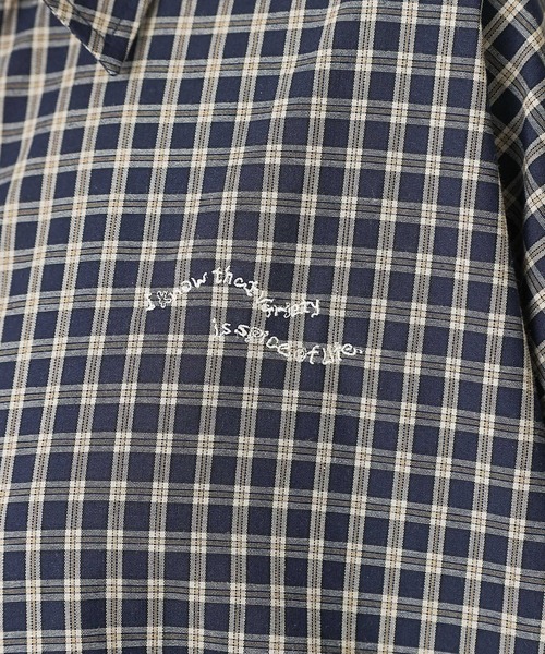 COLONY 2139（コロニートゥーワンスリーナイン）の「ワンポイント刺繍チェックシャツ（シャツ/ブラウス・レディース・ネイビー/ベージュ・FREE）」の14枚目の写真