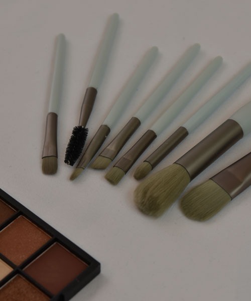 Mayree(メイリー)の「【resonance】ニュアンスカラー シンプル メイクブラシセット【8本セット】(メイクブラシ・レディース・ライトブルー/ブルー/ベビーピンク/ピンク・FREE)」の1枚目の写真