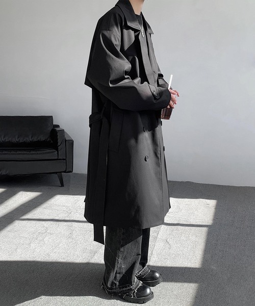 aimoha（アイモハ）の「クラシックダブルトレンチコート（トレンチコート・メンズ・ベージュ/ブラック・MEDIUM/LARGE）」の9枚目の写真