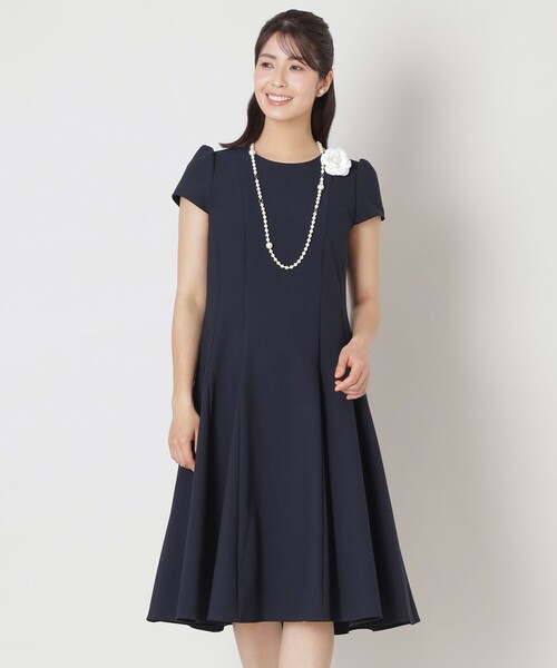 TO BE CHIC(トゥー ビー シック)の「シアサッカー パネルワンピース(ワンピース・レディース・ネイビー/ブルー系その他2・40/38/42)」の1枚目の写真