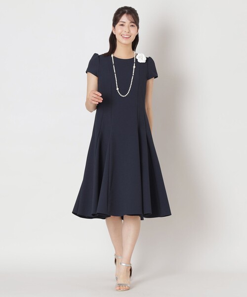TO BE CHIC(トゥー ビー シック)の「シアサッカー パネルワンピース(ワンピース・レディース・ネイビー/ブルー系その他2・40/38/42)」の4枚目の写真