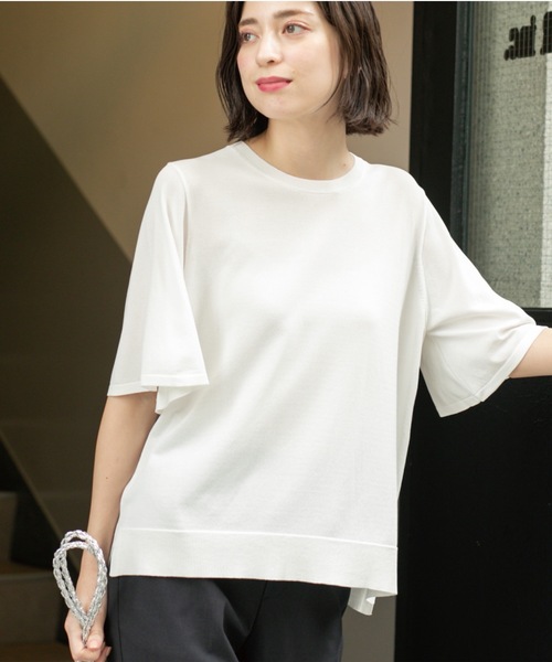 OPAQUE.CLIP（オペークドットクリップ）の「《6色展開/S-LLサイズ》フレアスリーブニット【UV/接触冷感/抗ピル/洗濯機洗い可】（ニット/セーター・レディース・ブラック/ホワイト/ブラウン系その他/ブルー系その他/イエロー/ライトグレー・36/38/40/42）」の2枚目の写真