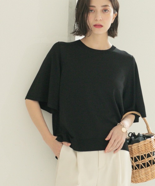 OPAQUE.CLIP（オペークドットクリップ）の「《6色展開/S-LLサイズ》フレアスリーブニット【UV/接触冷感/抗ピル/洗濯機洗い可】（ニット/セーター・レディース・ブラック/ホワイト/ブラウン系その他/ブルー系その他/イエロー/ライトグレー・36/38/40/42）」の3枚目の写真