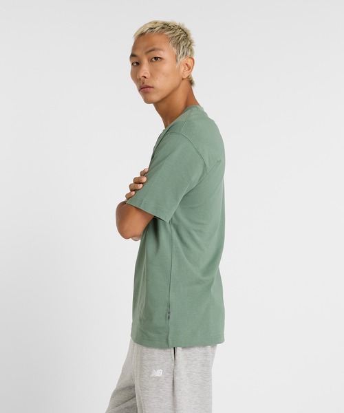 NEW BALANCE（ニューバランス）の「Athletics ロゴ ショートスリーブTシャツ（Tシャツ/カットソー・メンズ・ブルー/セージグリーン・XX-LARGE/X-LARGE/LARGE/MEDIUM/SMALL）」の3枚目の写真
