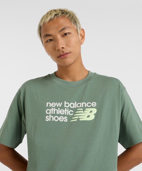 NEW BALANCE（ニューバランス）の「Athletics ロゴ ショートスリーブTシャツ（Tシャツ/カットソー・メンズ・ブルー/セージグリーン・XX-LARGE/X-LARGE/LARGE/MEDIUM/SMALL）」の5枚目の写真