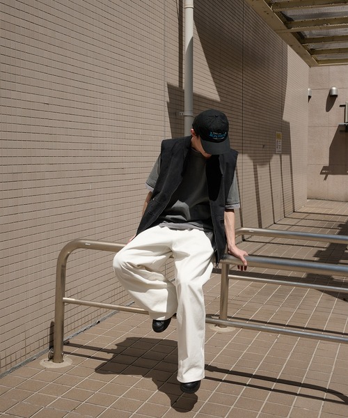 Perushu(ペルーシュ)の「Studded Design Wide Balloon Pants/スタッズデザインワイドバルーンパンツ(デニムパンツ・メンズ・ブラック/インディゴブルー/ホワイト/ブラック系・SMALL/MEDIUM/LARGE)」の19枚目の写真