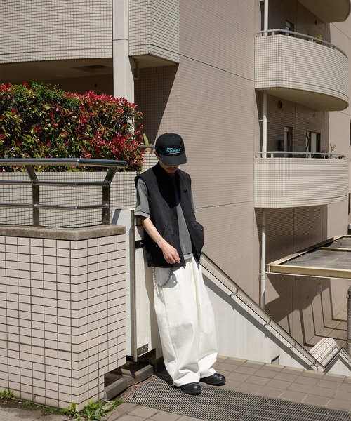 Perushu(ペルーシュ)の「Studded Design Wide Balloon Pants/スタッズデザインワイドバルーンパンツ(デニムパンツ・メンズ・ブラック/インディゴブルー/ホワイト/ブラック系・SMALL/MEDIUM/LARGE)」の15枚目の写真