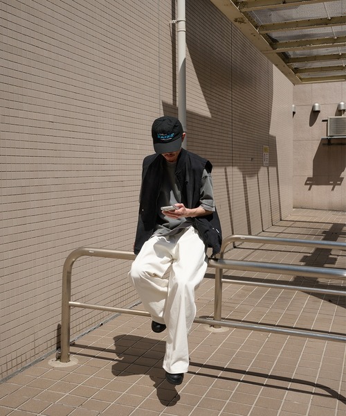 Perushu(ペルーシュ)の「Studded Design Wide Balloon Pants/スタッズデザインワイドバルーンパンツ(デニムパンツ・メンズ・ブラック/インディゴブルー/ホワイト/ブラック系・SMALL/MEDIUM/LARGE)」の18枚目の写真