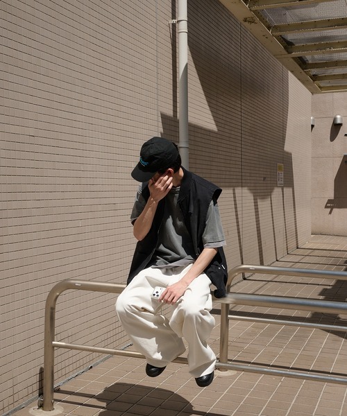 Perushu(ペルーシュ)の「Studded Design Wide Balloon Pants/スタッズデザインワイドバルーンパンツ(デニムパンツ・メンズ・ブラック/インディゴブルー/ホワイト/ブラック系・SMALL/MEDIUM/LARGE)」の17枚目の写真