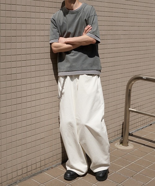 Perushu(ペルーシュ)の「Studded Design Wide Balloon Pants/スタッズデザインワイドバルーンパンツ(デニムパンツ・メンズ・ブラック/インディゴブルー/ホワイト/ブラック系・SMALL/MEDIUM/LARGE)」の9枚目の写真
