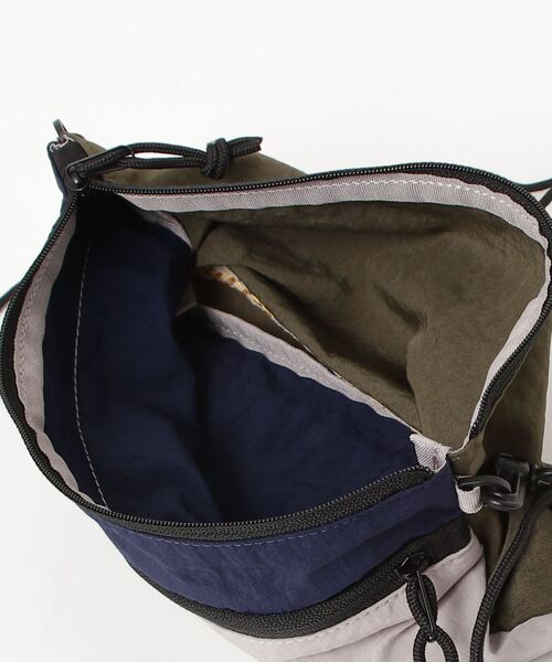 Champion（チャンピオン）の「【Champion/チャンピオン】直営限定コレクション メンズ サコッシュ（ショルダーバッグ・メンズ・ベージュ/グレー系その他3/ブラック・FREE）」の6枚目の写真