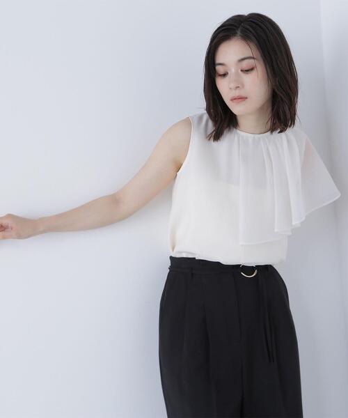 NATURAL BEAUTY BASIC(ナチュラルビューティーベーシック)の「◇アシメフリルシアーブラウス(シャツ/ブラウス・レディース・オフホワイト/ダークブラウン/ピンク・FREE)」の2枚目の写真
