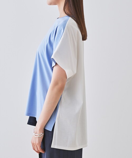 INDIVI(インディヴィ)の「【洗える/汗ジミ防止】バイカラー&アシメヘム Tシャツ(Tシャツ/カットソー・レディース・ホワイト/ベージュ系その他7/ブルー系9/ピンク系1・38/34/05/15 /13)」の19枚目の写真