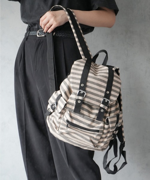 IMARI(イマリ)の「【 IMARI / イマリ 】 Y2K ストリート ボーダー リュック #(バックパック/リュック・レディース・ブラック/アイボリー・FREE)」の10枚目の写真
