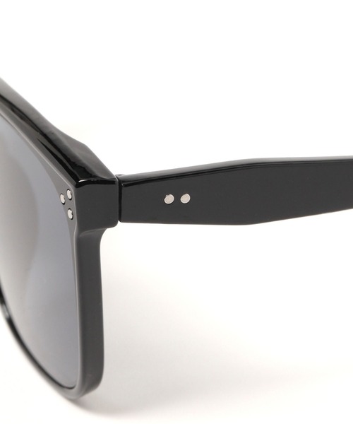 niko and...(ニコアンド)の「オリジナルフラットスクエアサングラス(サングラス・レディース・ブラウン/ベージュ/ブラック・FREE)」の22枚目の写真