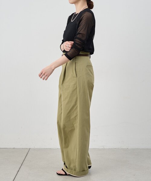 SHENERY（シーナリー）の「シアードットカットソー（Tシャツ/カットソー・レディース・オフホワイト/ブラック/ベージュ・FREE）」の4枚目の写真