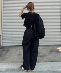 バックスリットクロップドTシャツ(chiica select) / シンプルトップス 白T 黒T 半袖 ショート丈 短丈 クロップド丈 クルーネック 無地 ホワイト ブラック 白 黒