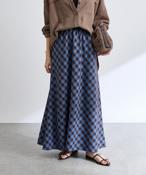 RIVE DROITE(リヴドロワ)の「【鮮度抜群】チェックバイヤススカート(スカート・レディース・ブラック/ブルー・38/36)」の1枚目の写真