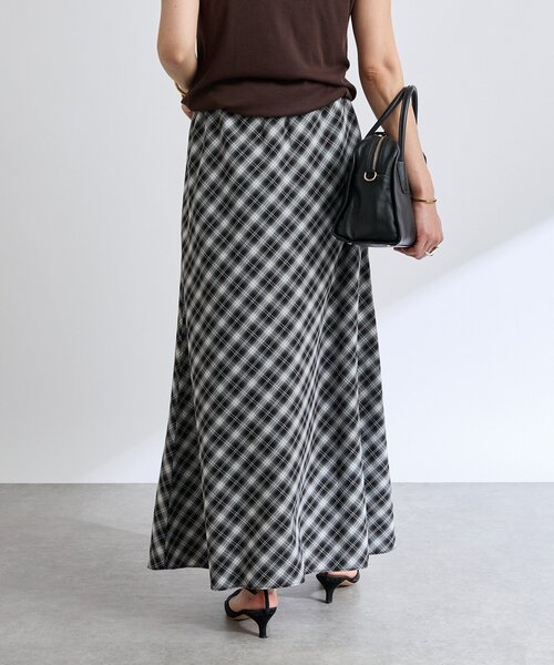 RIVE DROITE(リヴドロワ)の「【鮮度抜群】チェックバイヤススカート(スカート・レディース・ブラック/ブルー・38/36)」の9枚目の写真