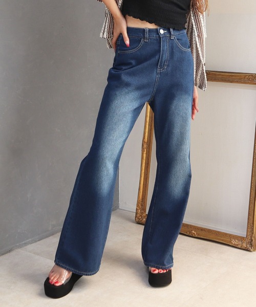 CECIL McBEE(セシルマクビー)の「10ozデニムフレアパンツ(デニムパンツ・レディース・ライトブルー/ブラック/ネイビー・LARGE/MEDIUM)」の6枚目の写真