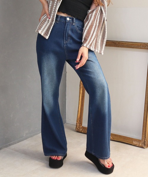 CECIL McBEE(セシルマクビー)の「10ozデニムフレアパンツ(デニムパンツ・レディース・ライトブルー/ブラック/ネイビー・LARGE/MEDIUM)」の7枚目の写真