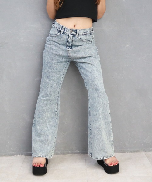 CECIL McBEE(セシルマクビー)の「10ozデニムフレアパンツ(デニムパンツ・レディース・ライトブルー/ブラック/ネイビー・LARGE/MEDIUM)」の19枚目の写真