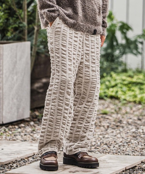 CAMBIO(カンビオ)の「mp13921-Floating Jacquard Mole Knit Wide Straight Pants ニットパンツ(その他パンツ・メンズ・ブラック/カーキ/チャコール/キナリ・S/M/L)」の2枚目の写真