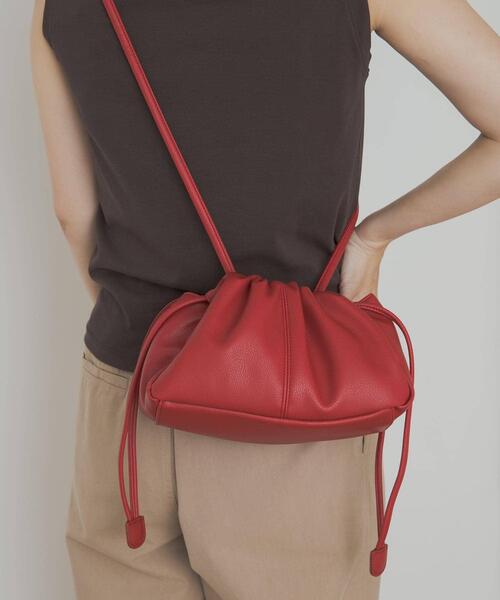 URBAN RESEARCH DOORS（アーバンリサーチドアーズ）の「2way巾着ショルダー（ショルダーバッグ・レディース・ベージュ系その他/レッド/ブラック・ONE）」の19枚目の写真