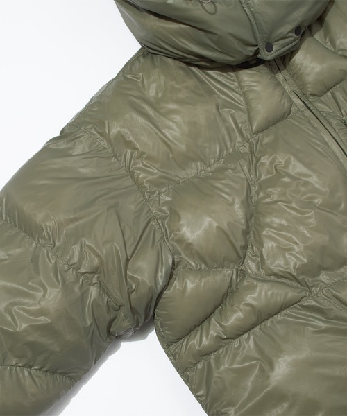 F/CE. (エフシーイー)の「F/CE. PERTEX MINIMAL PADDING PARKA / エフシーイー パーテックス ミニマルパディングパーカー(ダウンジャケット/コート・メンズ・オリーブ/ブラック・X-LARGE/LARGE/MEDIUM/SMALL)」の19枚目の写真