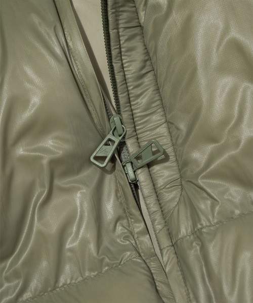 F/CE. (エフシーイー)の「F/CE. PERTEX MINIMAL PADDING PARKA / エフシーイー パーテックス ミニマルパディングパーカー(ダウンジャケット/コート・メンズ・オリーブ/ブラック・X-LARGE/LARGE/MEDIUM/SMALL)」の12枚目の写真