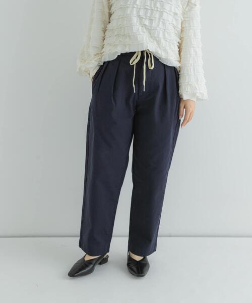 URBAN RESEARCH Sonny Label（アーバンリサーチサニーレーベル）の「3/2WORKS ツータックチノパンツ（その他パンツ・レディース・ベージュ/ネイビー・SMALL/MEDIUM/LARGE）」の3枚目の写真