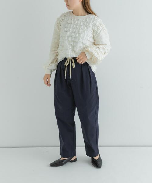 URBAN RESEARCH Sonny Label（アーバンリサーチサニーレーベル）の「3/2WORKS ツータックチノパンツ（その他パンツ・レディース・ベージュ/ネイビー・SMALL/MEDIUM/LARGE）」の7枚目の写真