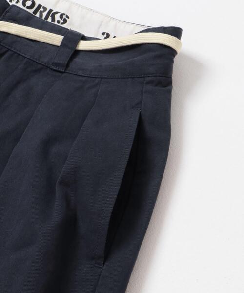 URBAN RESEARCH Sonny Label（アーバンリサーチサニーレーベル）の「3/2WORKS ツータックチノパンツ（その他パンツ・レディース・ベージュ/ネイビー・SMALL/MEDIUM/LARGE）」の16枚目の写真