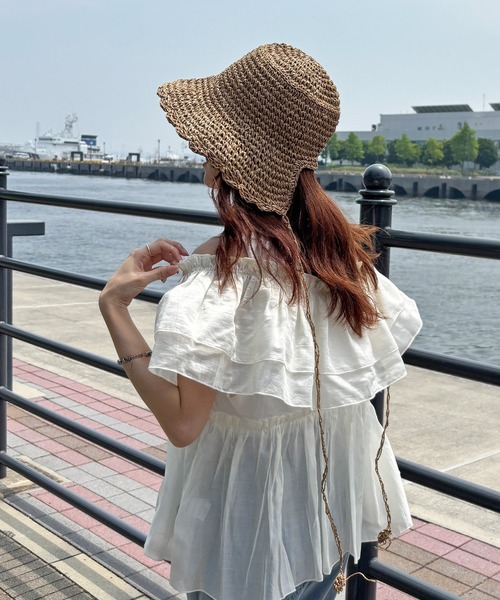 ISOOK(アイスー)の「【ISOOK / アイスー】バックリボンストローハット / つば広ハット 麦わら帽子 ボンネット リボン 日焼け対策 アイボリー ベージュ ZOZOTOWN限定(ハット・レディース・アイボリー/ベージュ・FREE)」の11枚目の写真