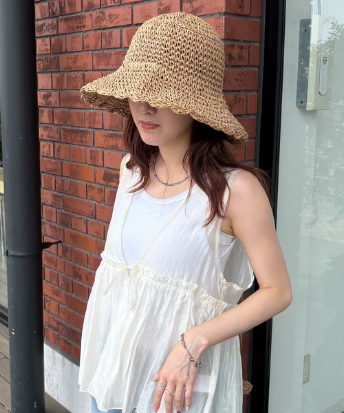 ISOOK(アイスー)の「【ISOOK / アイスー】バックリボンストローハット / つば広ハット 麦わら帽子 ボンネット リボン 日焼け対策 アイボリー ベージュ ZOZOTOWN限定(ハット・レディース・アイボリー/ベージュ・FREE)」の5枚目の写真