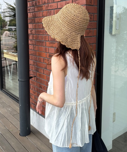 ISOOK(アイスー)の「【ISOOK / アイスー】バックリボンストローハット / つば広ハット 麦わら帽子 ボンネット リボン 日焼け対策 アイボリー ベージュ ZOZOTOWN限定(ハット・レディース・アイボリー/ベージュ・FREE)」の7枚目の写真