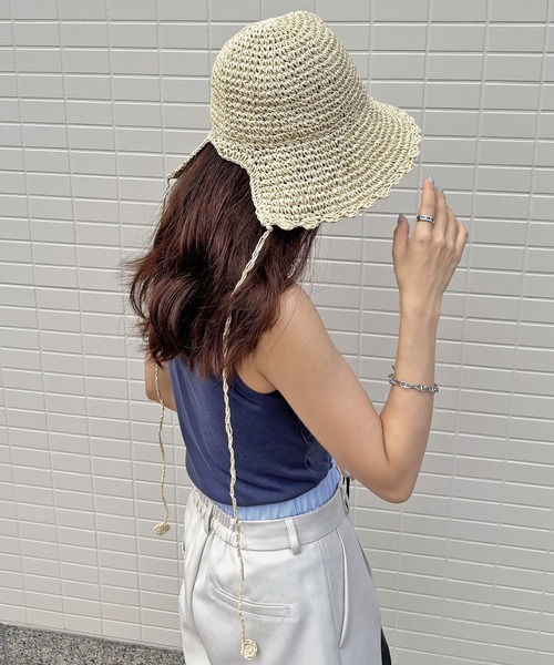 ISOOK(アイスー)の「【ISOOK / アイスー】バックリボンストローハット / つば広ハット 麦わら帽子 ボンネット リボン 日焼け対策 アイボリー ベージュ ZOZOTOWN限定(ハット・レディース・アイボリー/ベージュ・FREE)」の9枚目の写真